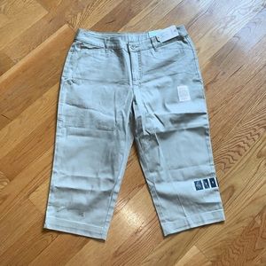 St John’s Bay Capri’s Mid Rise Brand New